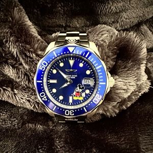 SALE‼️INVICTA | LIMITED EDITION MICKEY MOUSE